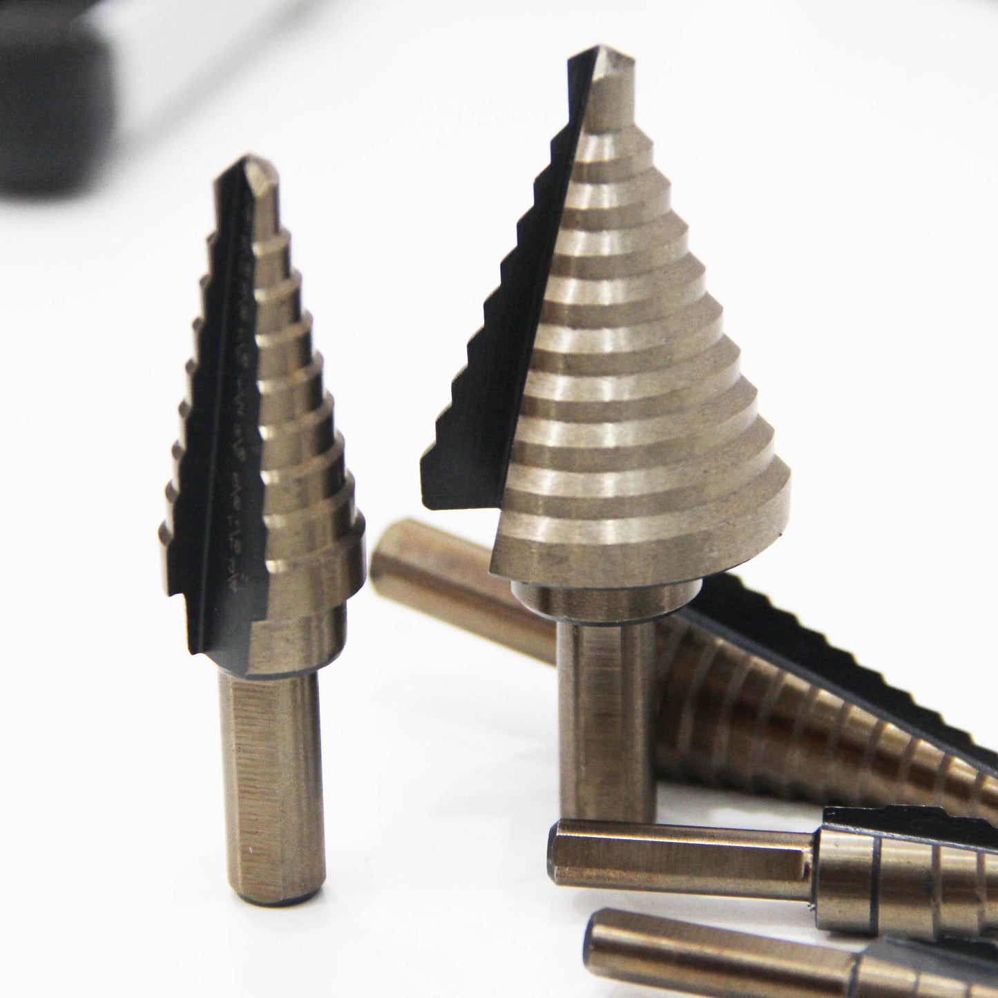 5-piece set of British titanium plated straight groove step drill bits